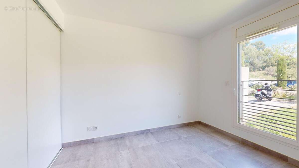 Appartement à MARSEILLE-12E
