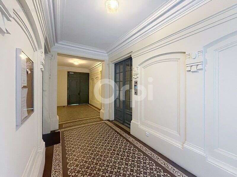Appartement à PARIS-15E
