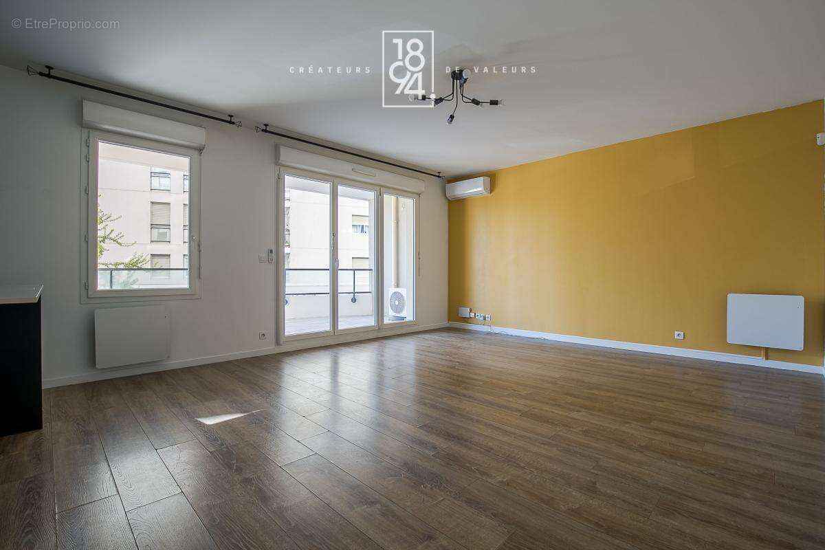 Appartement à MARSEILLE-8E