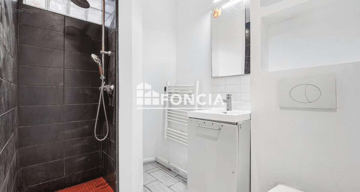 Studio avec Terrasse et Parking - Villeneuve-Loubet - photo 7