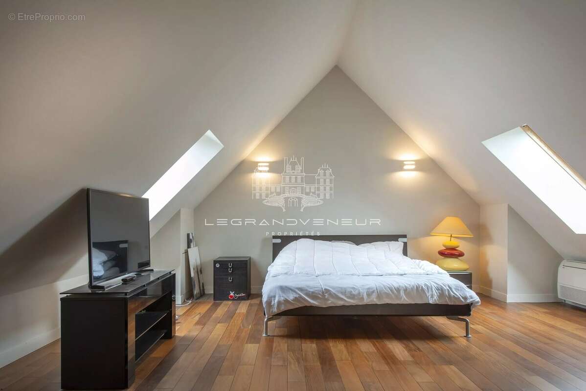 Maison à FONTAINEBLEAU