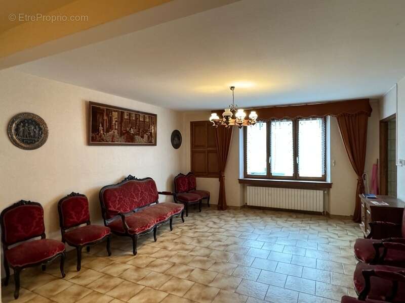 Maison à REVIGNY-SUR-ORNAIN