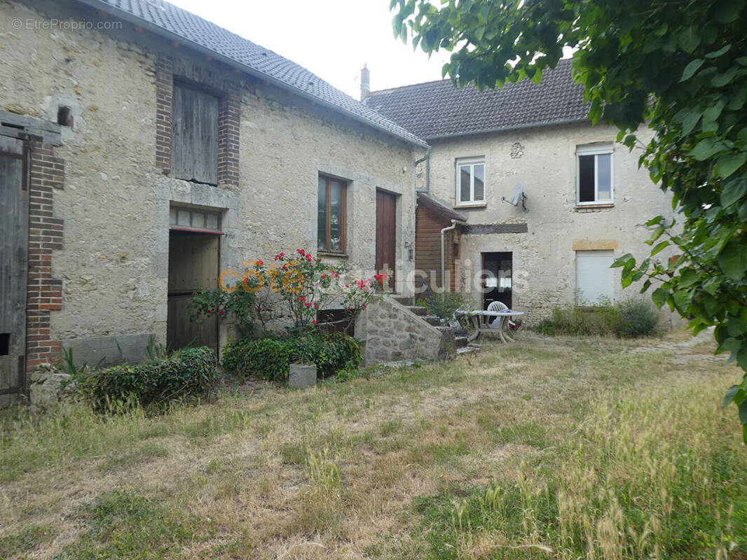 Maison à AUXY
