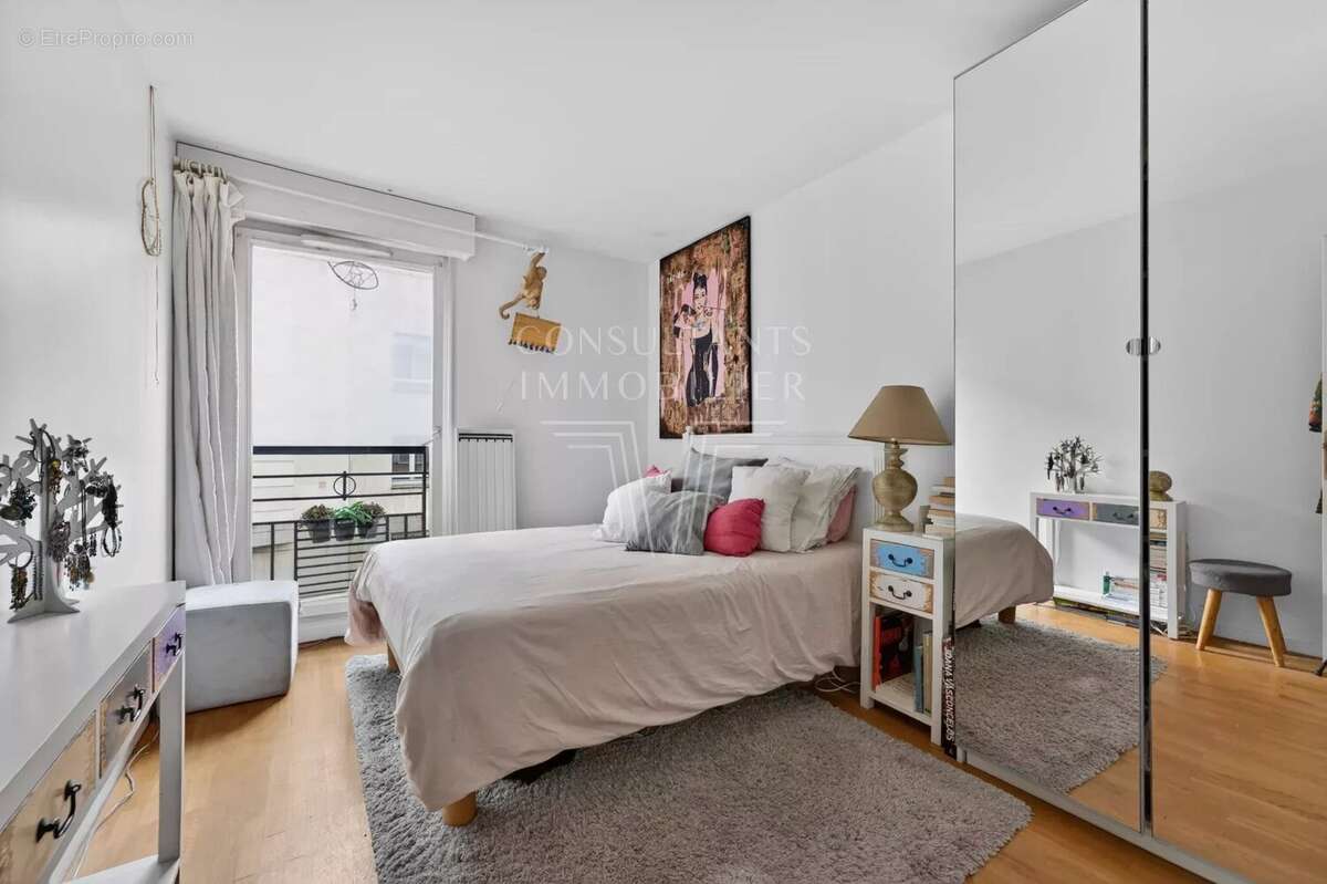 Appartement à LEVALLOIS-PERRET