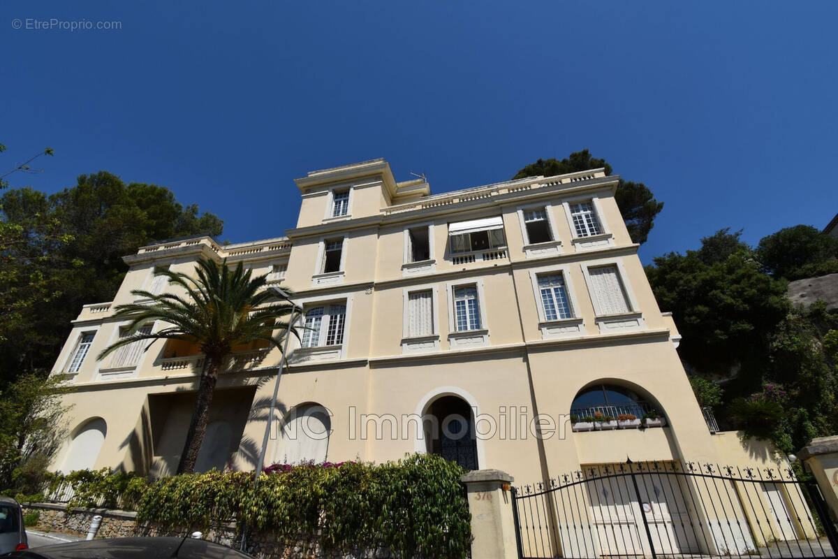 Appartement à VALLAURIS