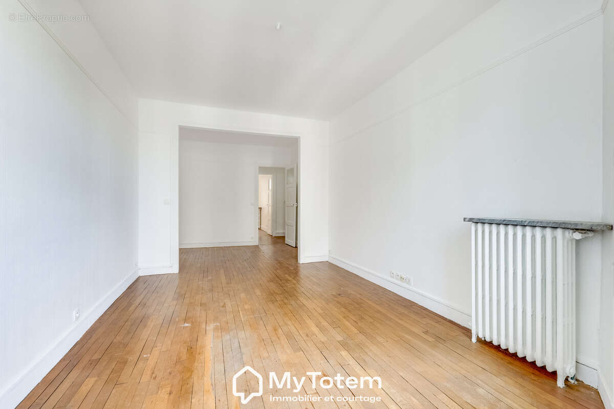 Appartement à LEVALLOIS-PERRET