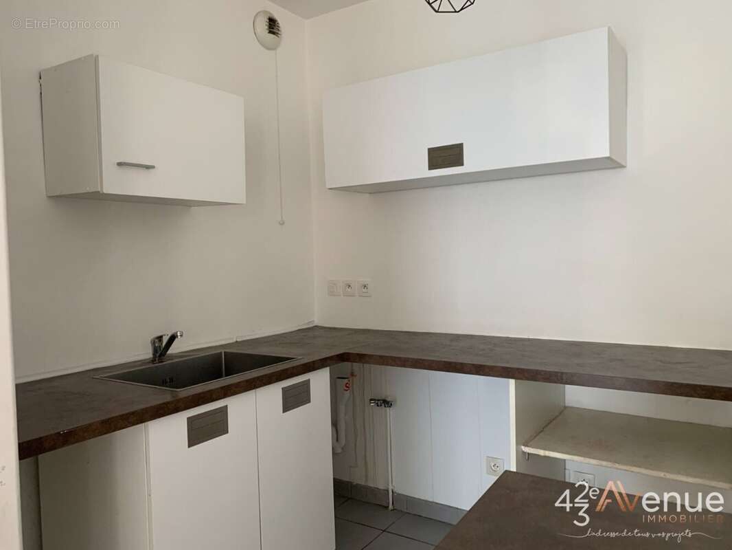 Appartement 63 m² à Saint-Etienne  - photo 7