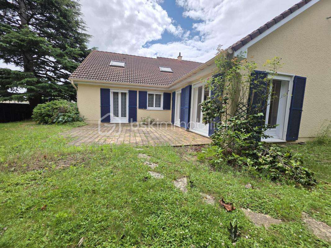 Maison à BALLAINVILLIERS