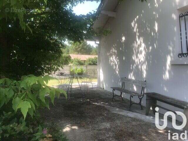 Photo 3 - Maison à LA LANDE-DE-FRONSAC
