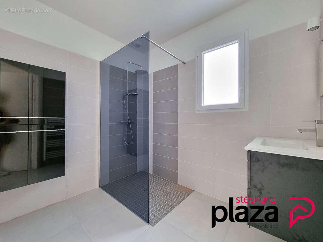 Maison à VAUX-SUR-MER