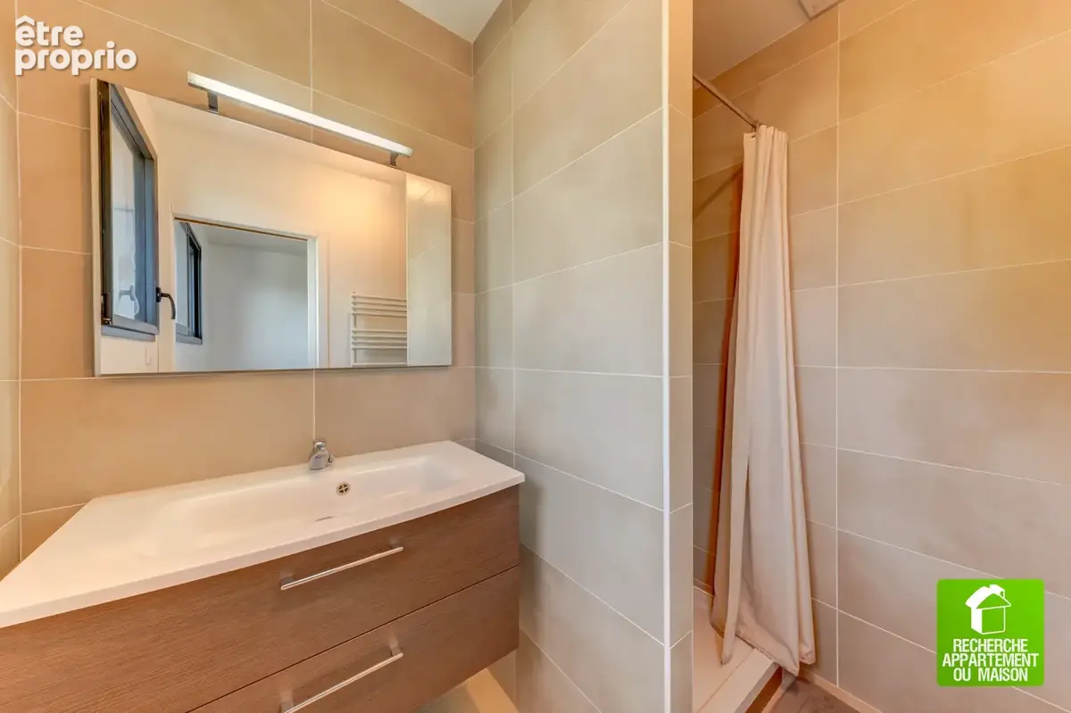 Maison recente au centre de craponne - photo 8