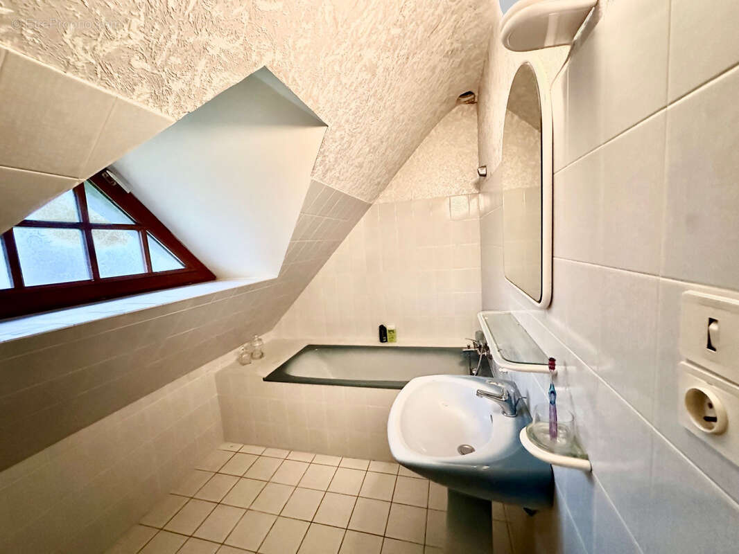 Maison à SAINT-GERMAIN-DU-PUY