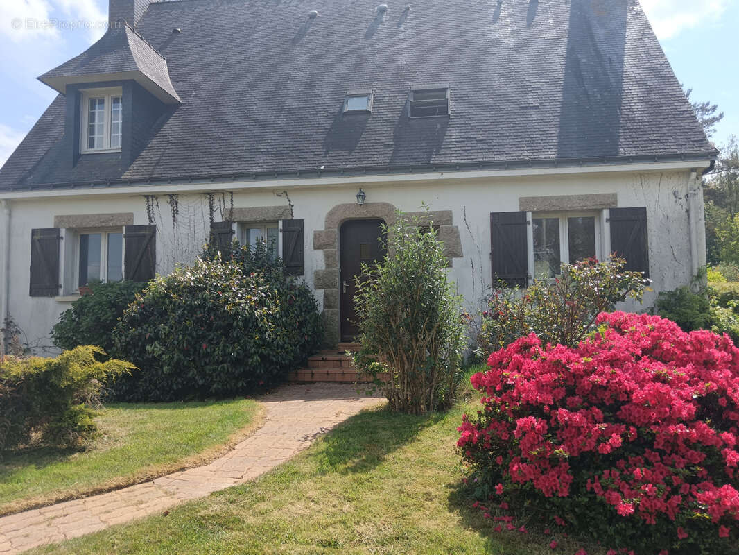 Maison à CLEGUEREC