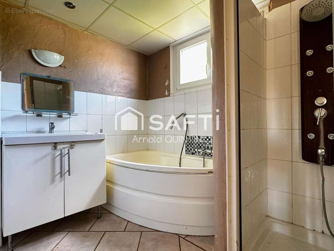 Photo 4 - Maison à ETAIN