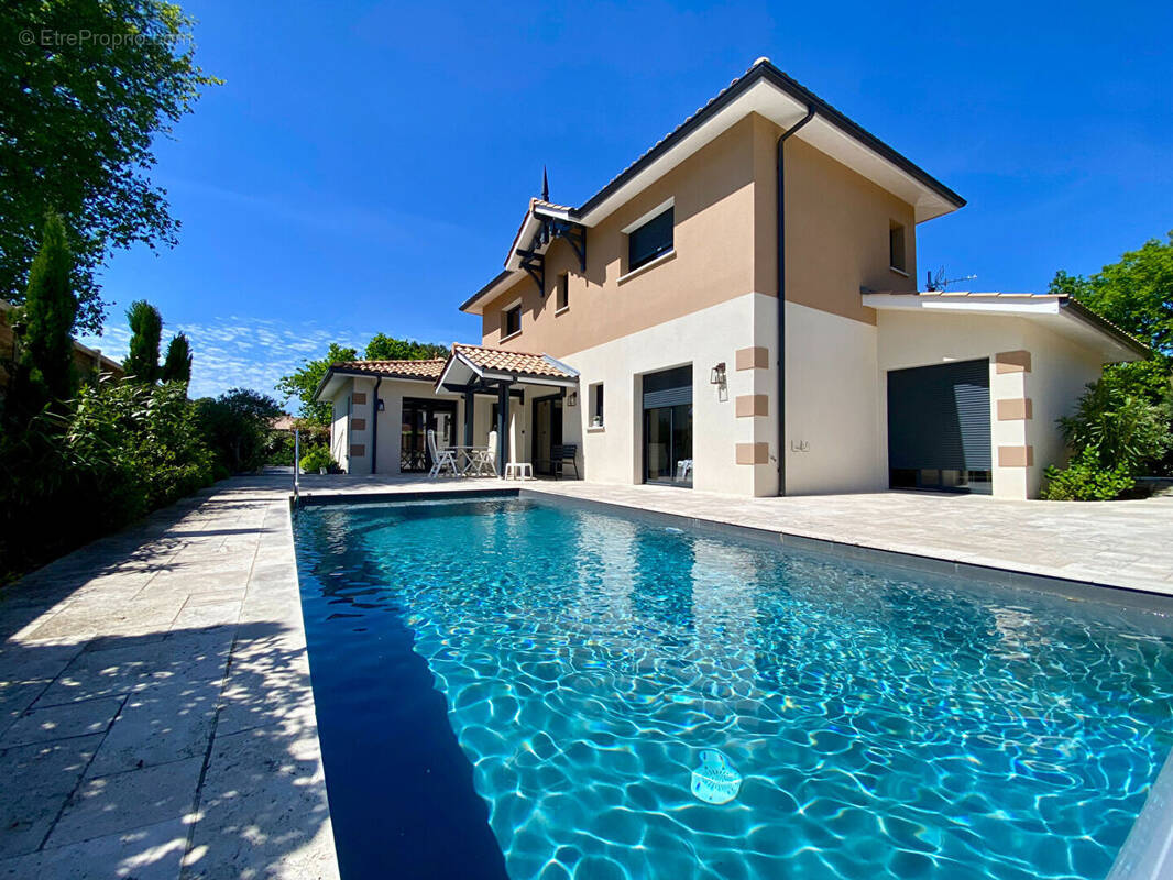 Maison à GUJAN-MESTRAS