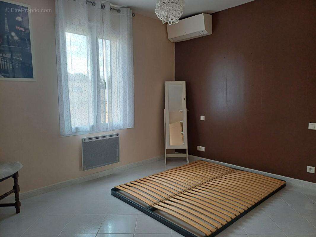 Saint Gelais - Plain-pied 4 chambres - photo 7