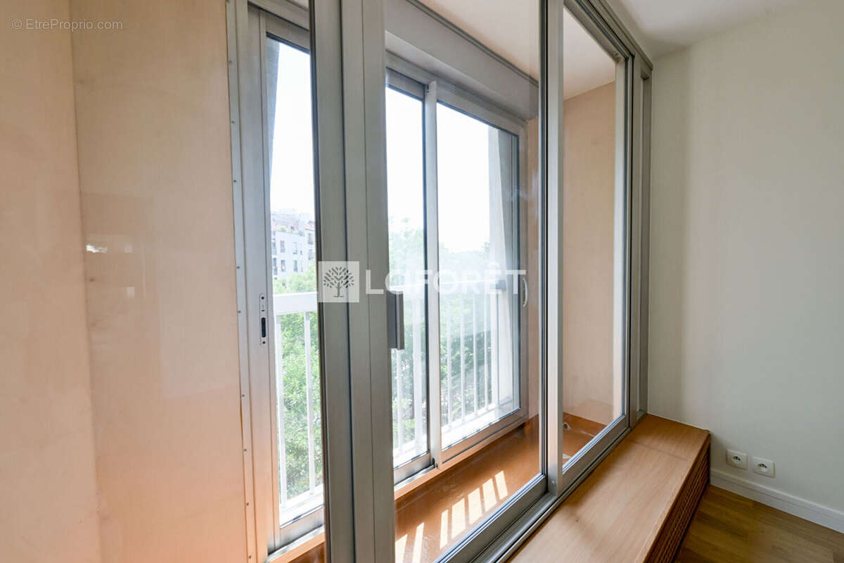 Appartement à PARIS-20E