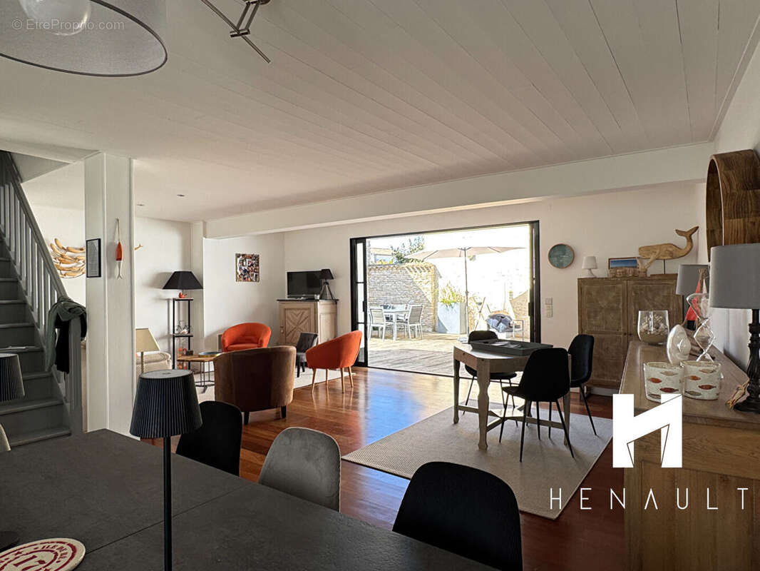 Maison à LA COUARDE-SUR-MER