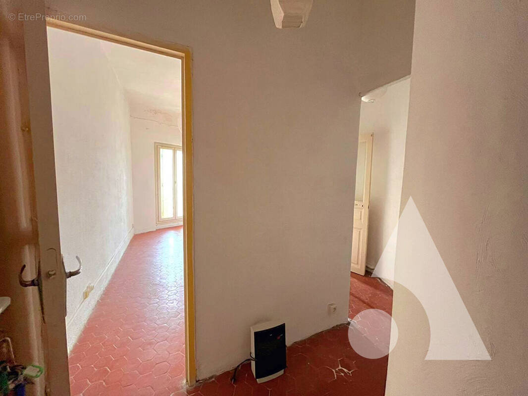 Appartement à SALERNES