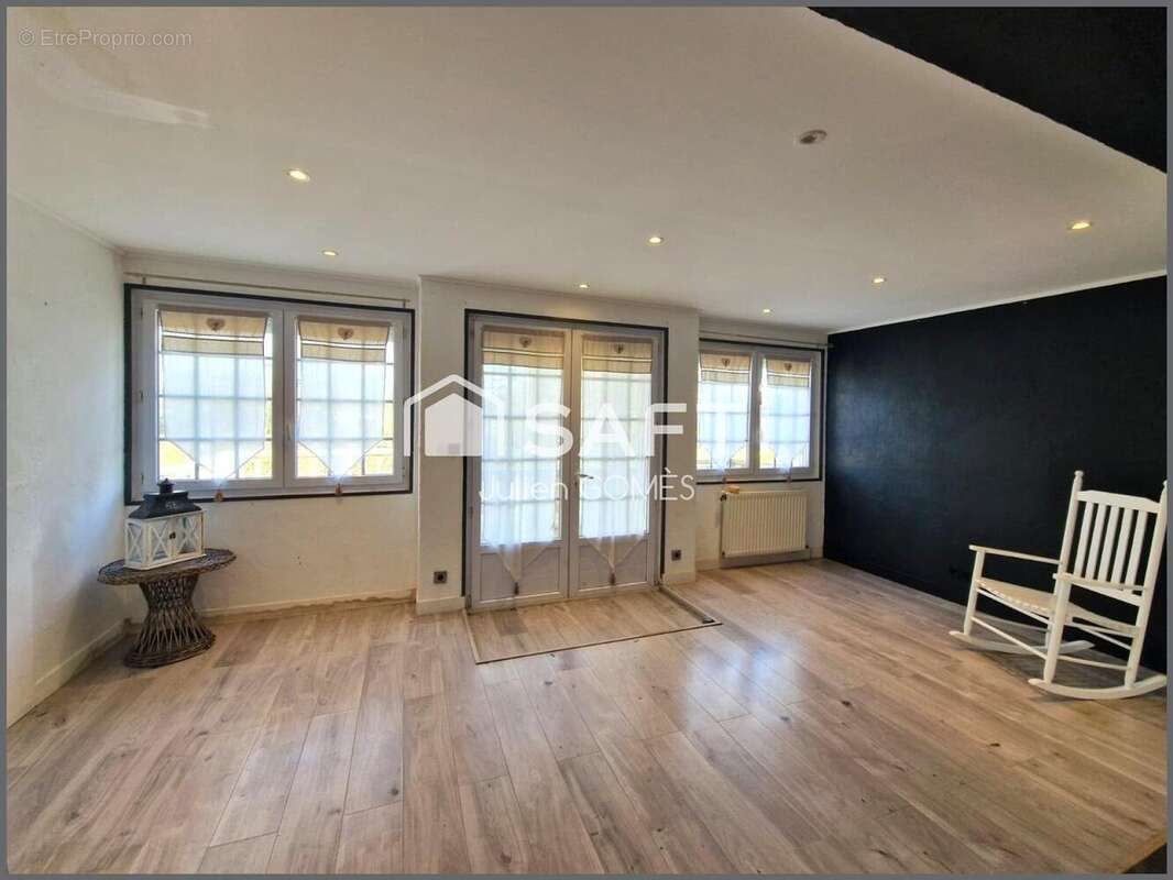 Photo 2 - Maison à CLAYE-SOUILLY