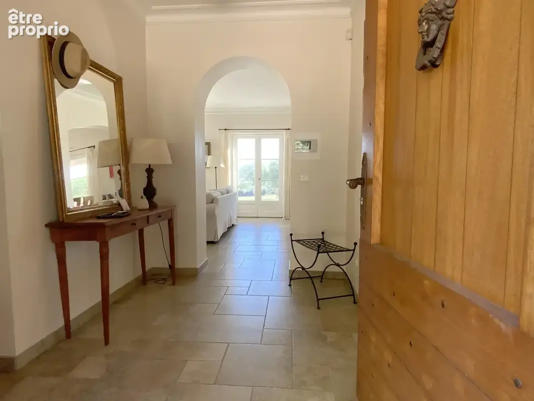 Propriété située à Uzès dans un secteur résidentiel. - photo 23