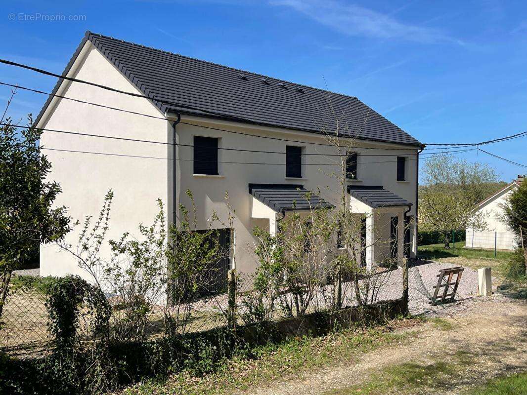 Maison à PETIT-COURONNE