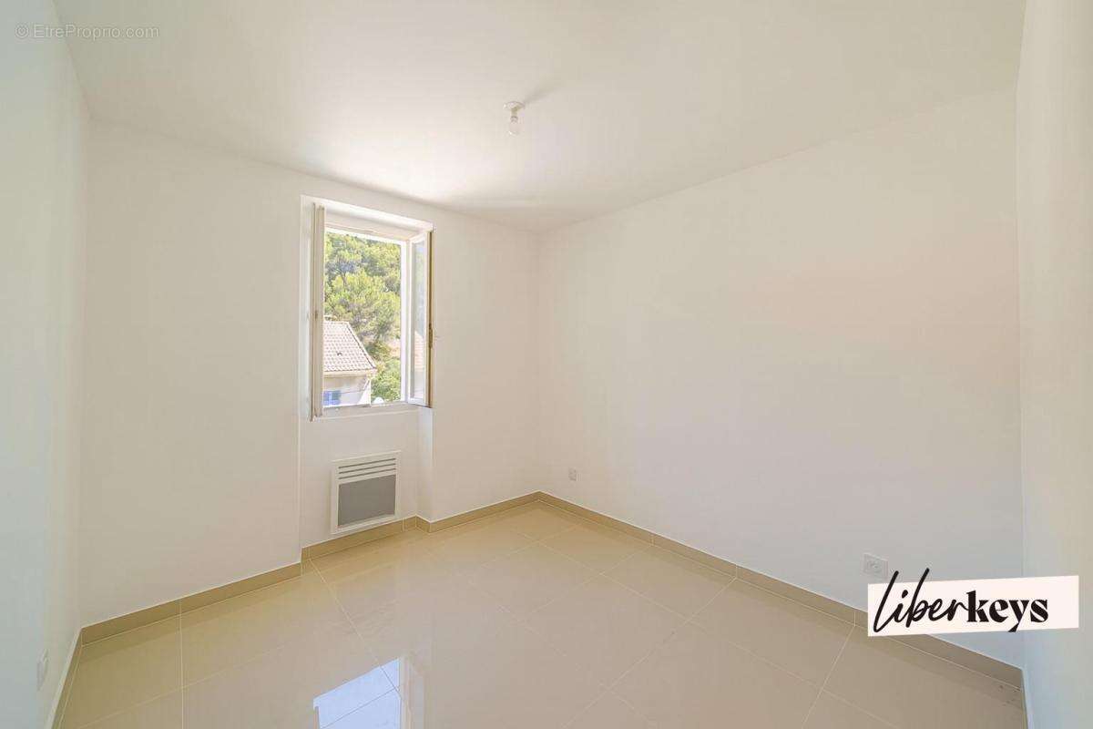 Appartement à ROQUEFORT-LA-BEDOULE