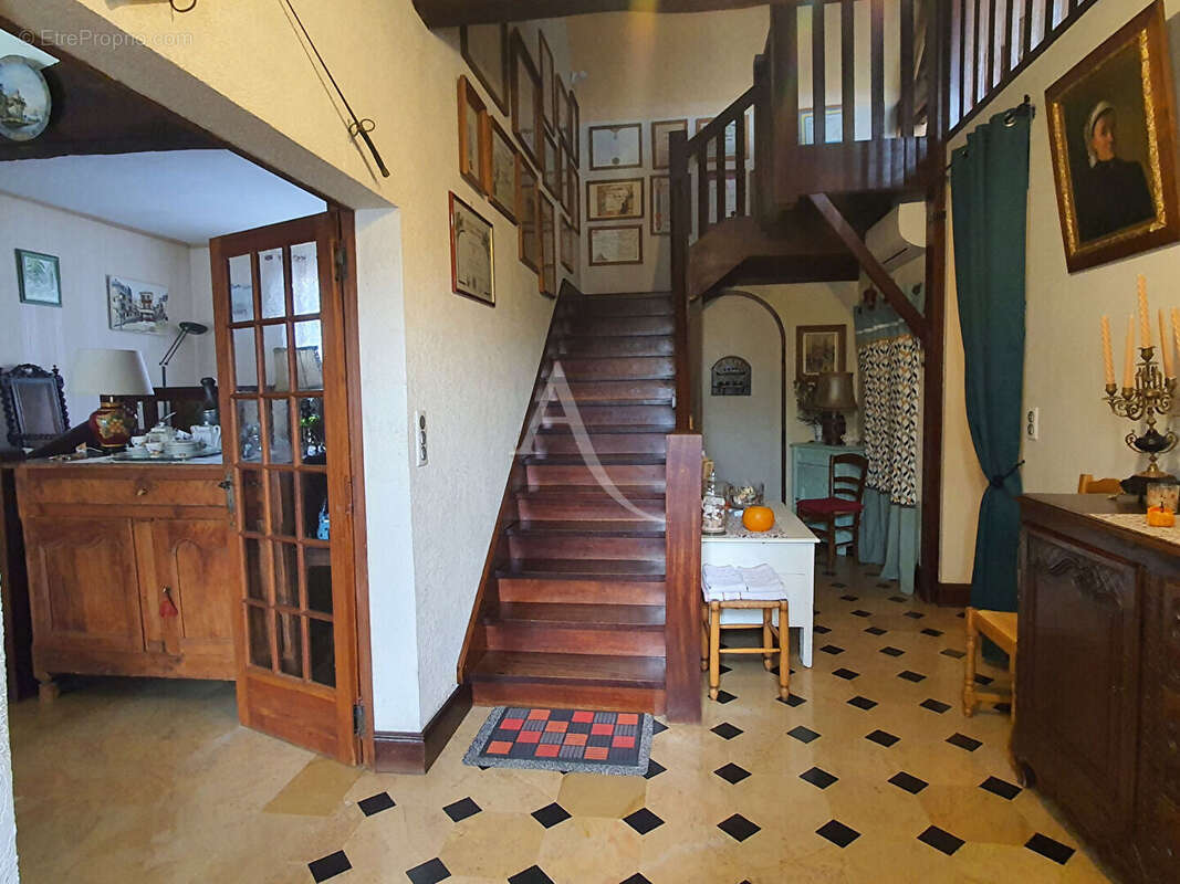 Maison à NOYERS-SUR-CHER
