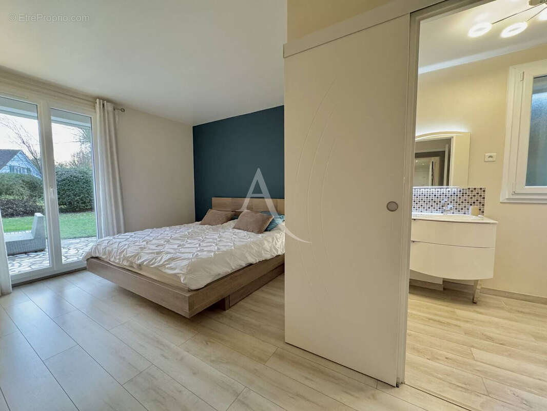 Maison à OZOIR-LA-FERRIERE