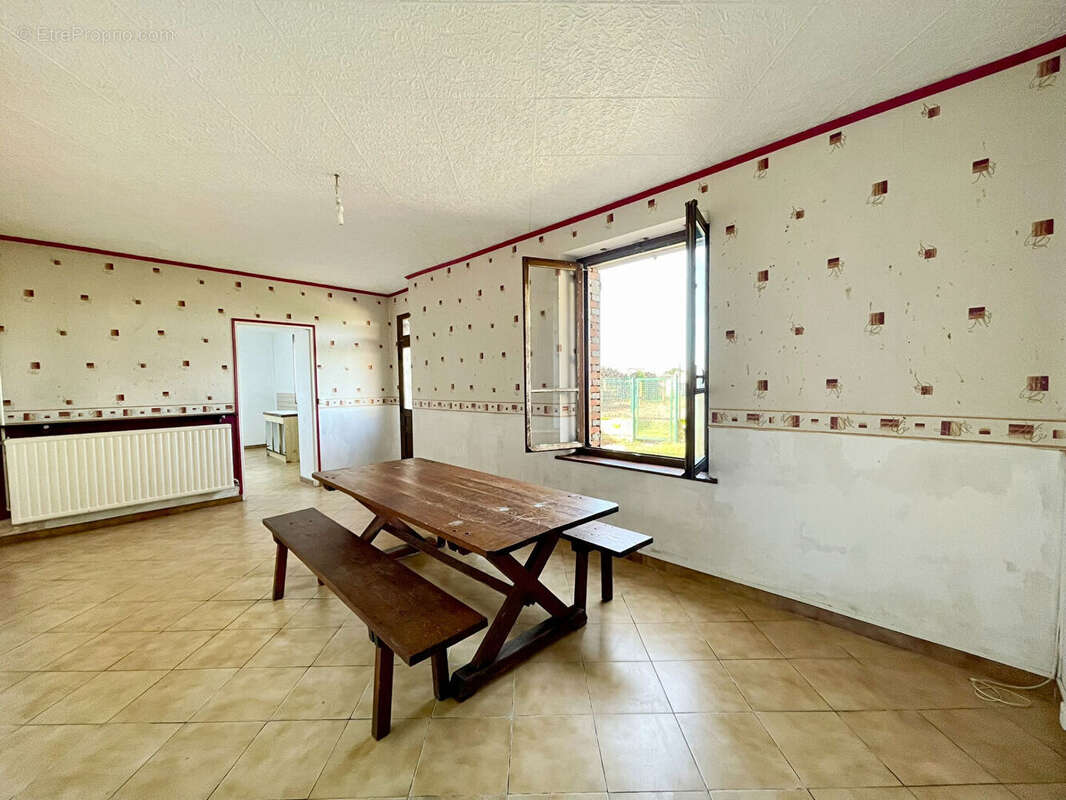 Maison à MAROLLES-SOUS-LIGNIERES