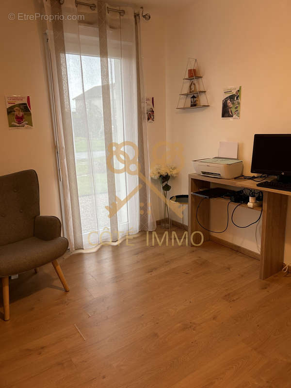 Maison à OSTRICOURT