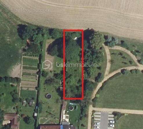 Terrain à SAINT-CREPIN-IBOUVILLERS