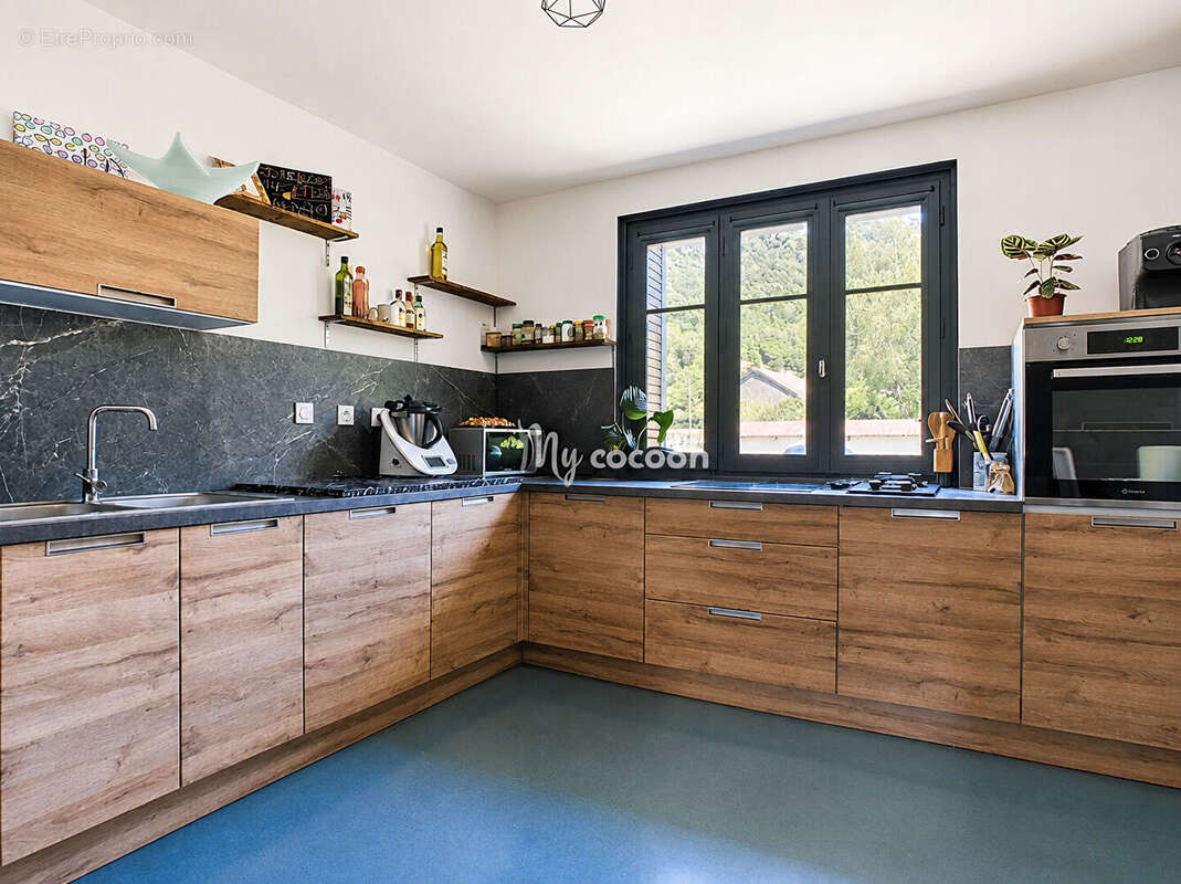 Maison - T4 - 110 m² - photo 4