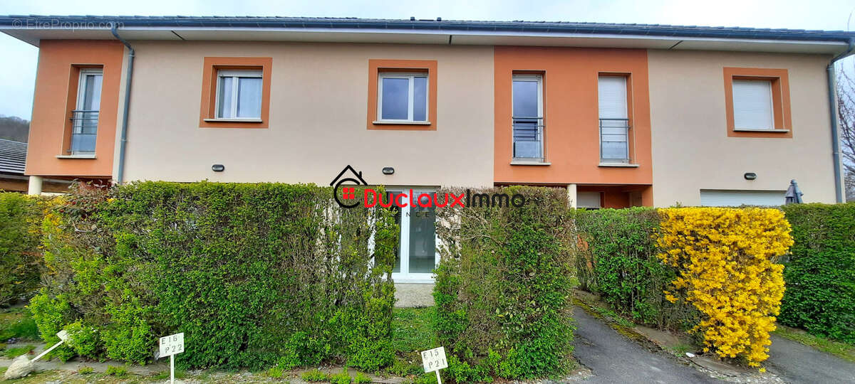Appartement à ARPAJON-SUR-CERE