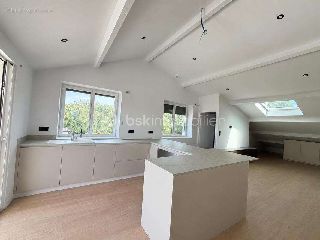 Francheville le Haut - secteur Bruissin T3 avec grande terrasse - photo 8