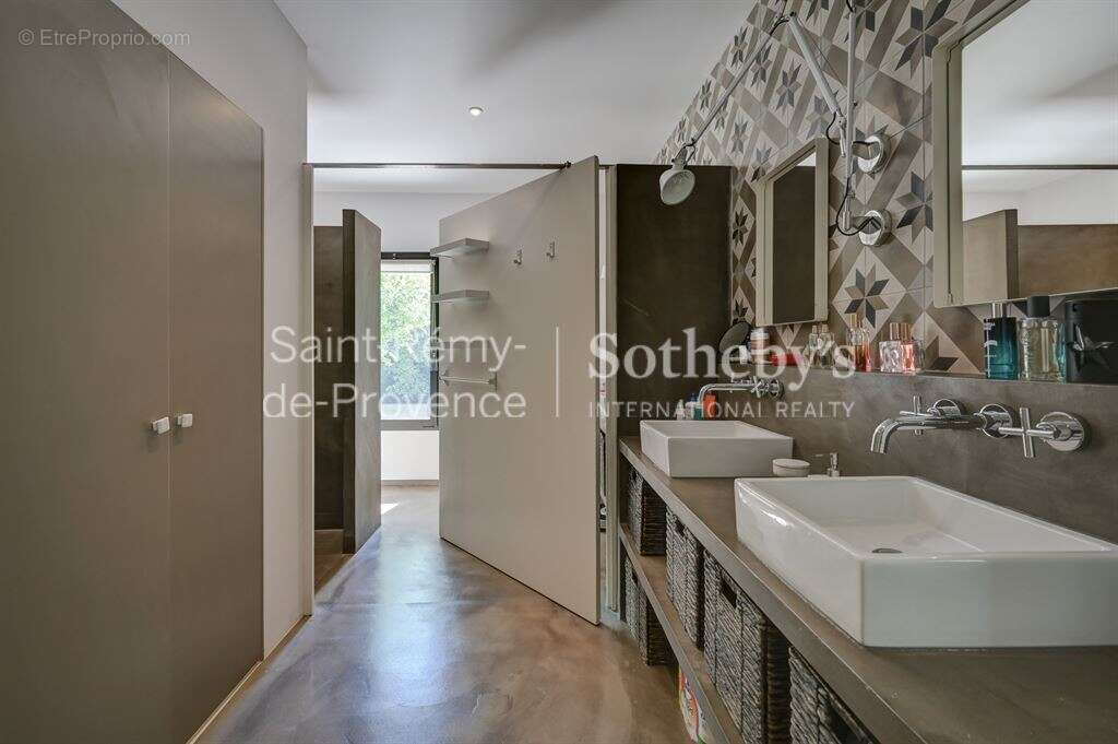 Saint Rémy de Provence - Belle maison contemporaine à 10mn à pied du centre ville - photo 13