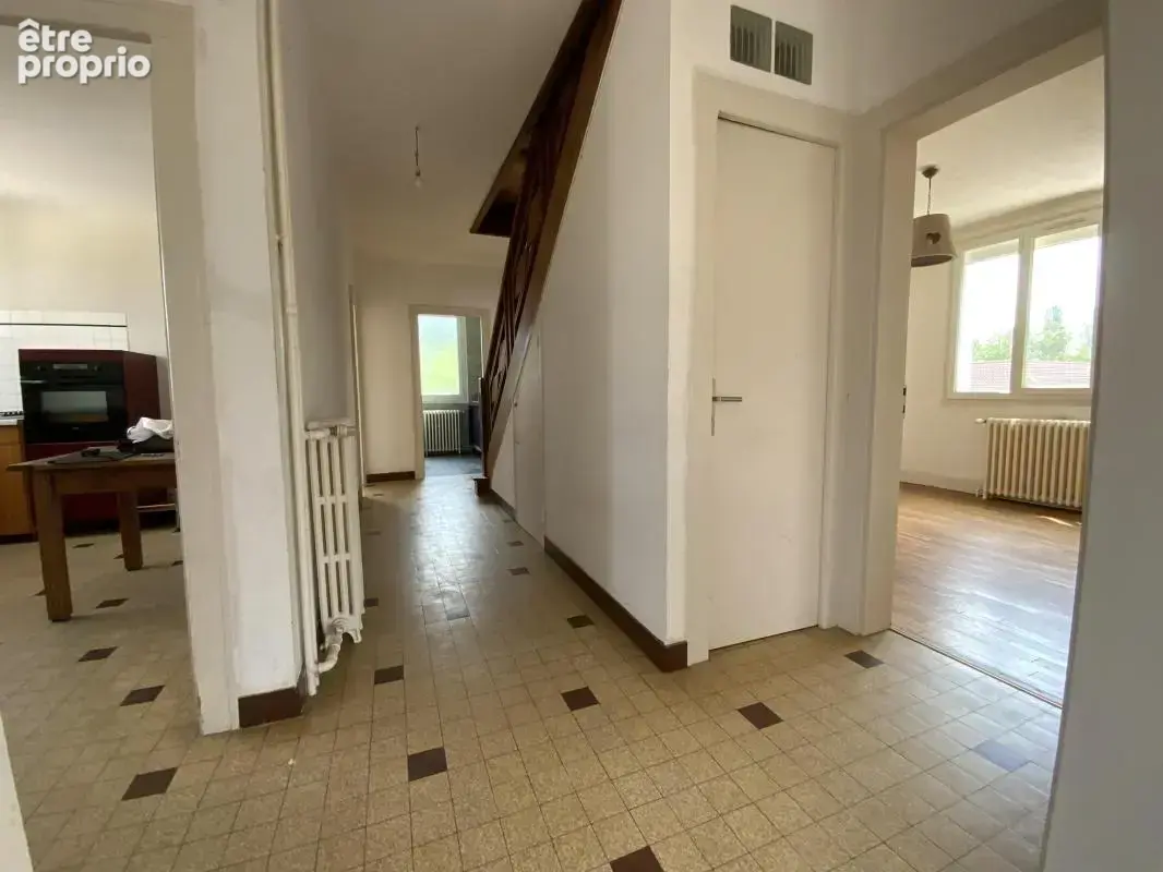 Maison 226 m² à Rilhac-Rancon  - photo 4