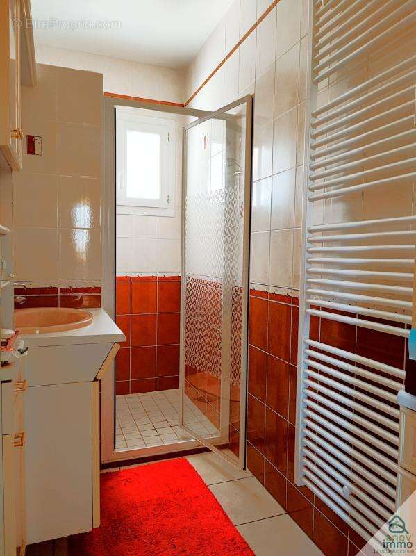 Maison à MAUPREVOIR