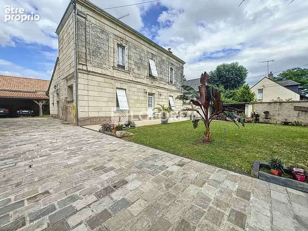 Maison Saint Just Sur Dive 5 pièce(s) 190 m2 - photo 2