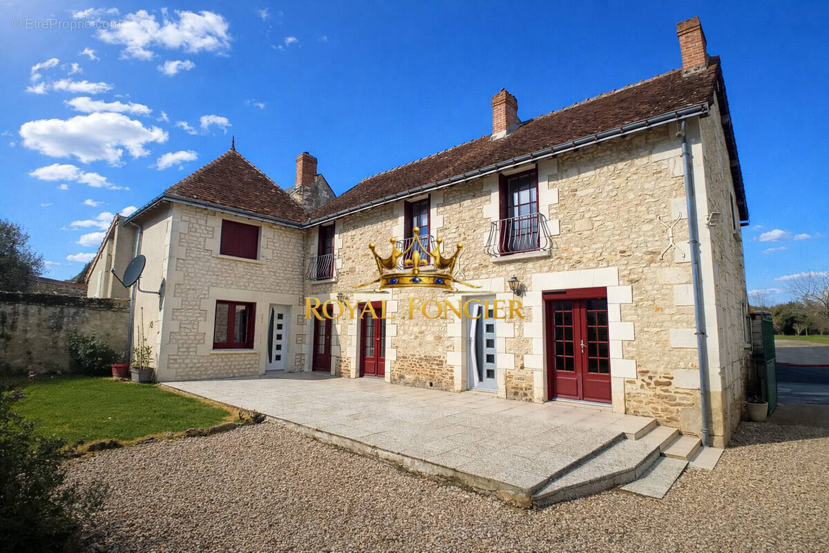 Maison à SAINTE-MAURE-DE-TOURAINE