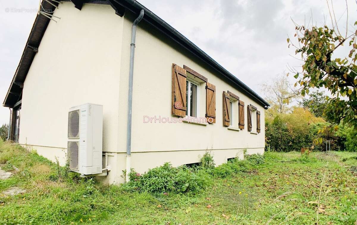 Maison à TREUZY-LEVELAY