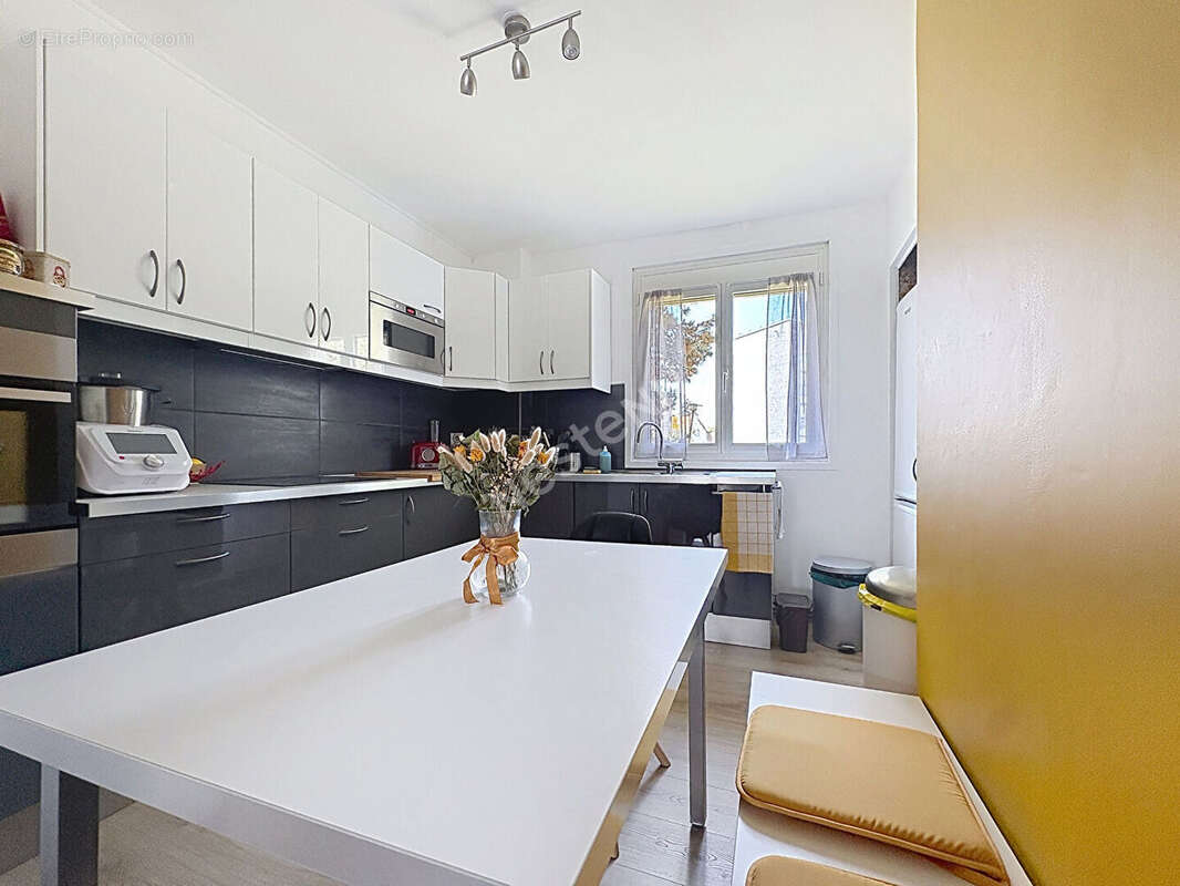 Appartement 3 pièces à vendre à rezé - secteur  8 mai - prevision dpe c  apres  travaux de renovations energetiques payés par le - photo 4