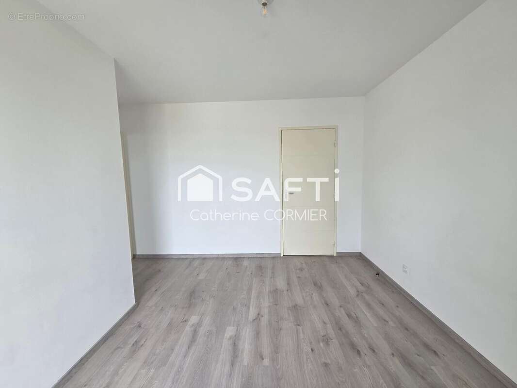 Photo 4 - Appartement à AVRILLE