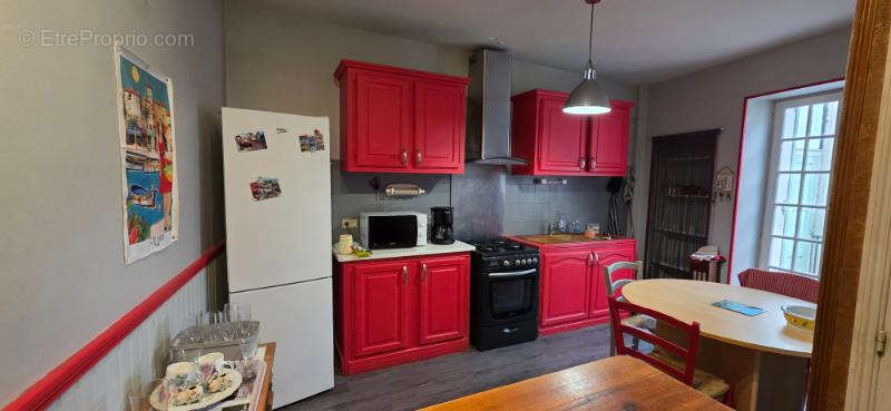 Maison 3 chambres, cave et agréable jardin - photo 3