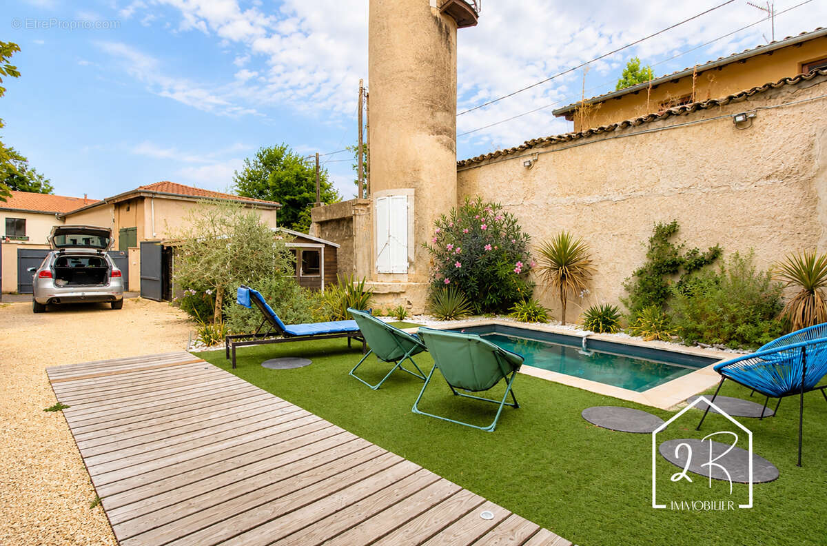 Maison 185 m2  - terrain - piscine - photo 4