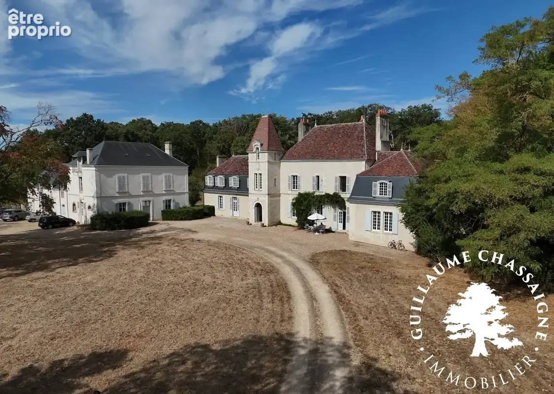 Photo Autres à Vierzon au prix de 695 000€