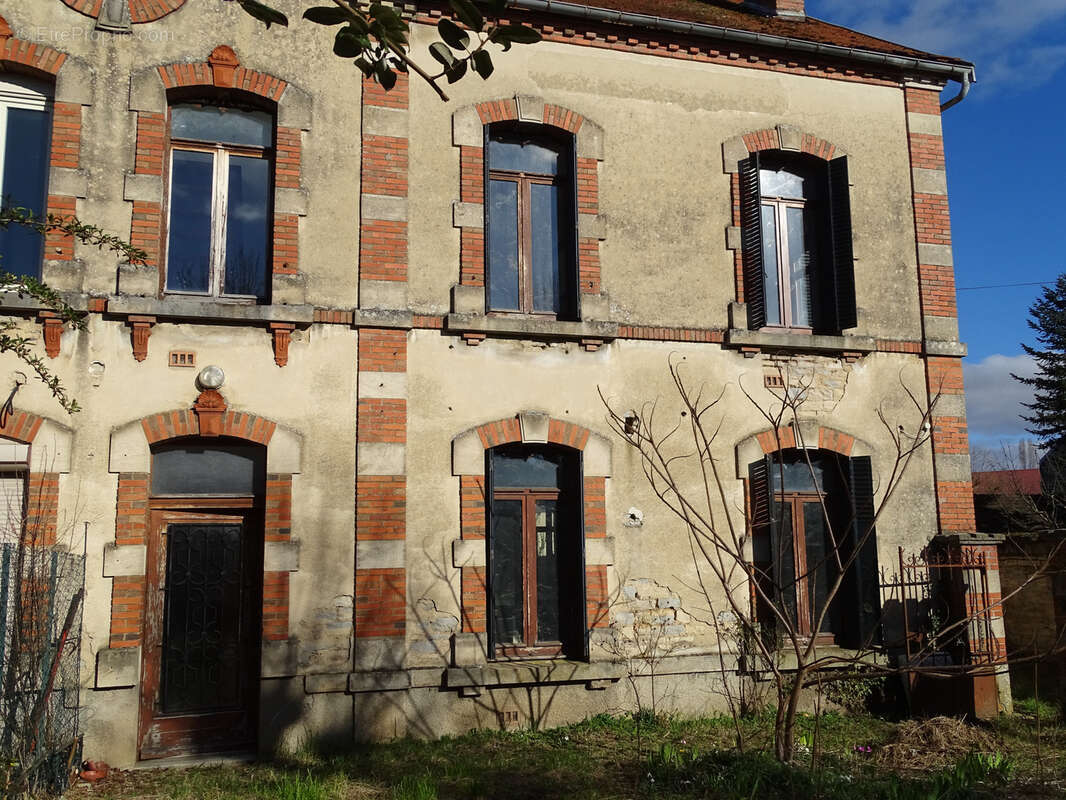 Maison à CHATILLON-SUR-SEINE