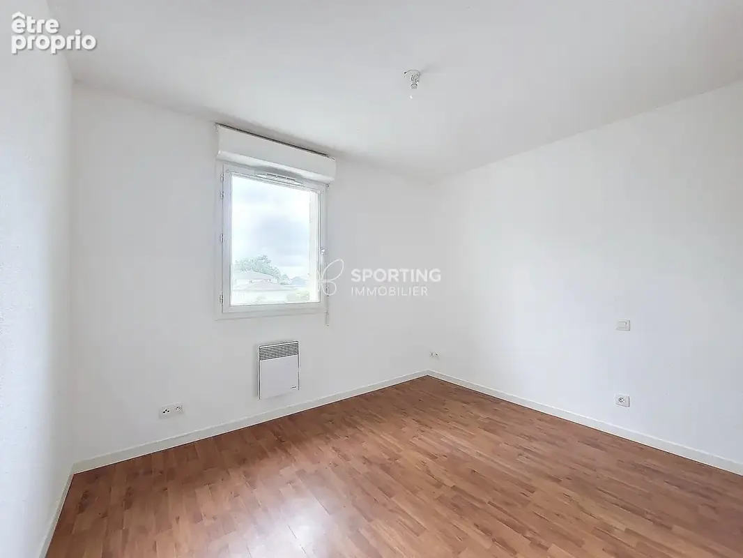 T3 de 65 m² avec une grande terrasse, piscine et salle de sport à Coutras - photo 5