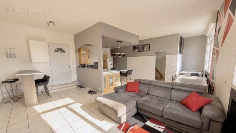 Appartement à SAINT-CLAIR-DE-LA-TOUR