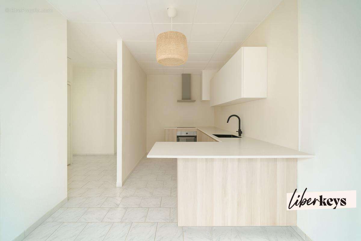 Appartement à MARSEILLE-6E